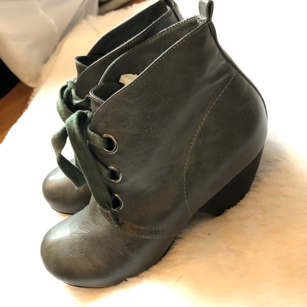 ModCloth Ankle Boots - Picture 2 of 4